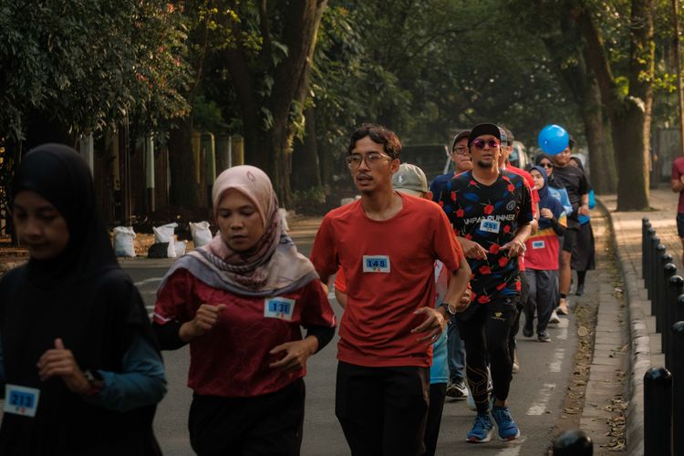 Race photo from Running 5 K