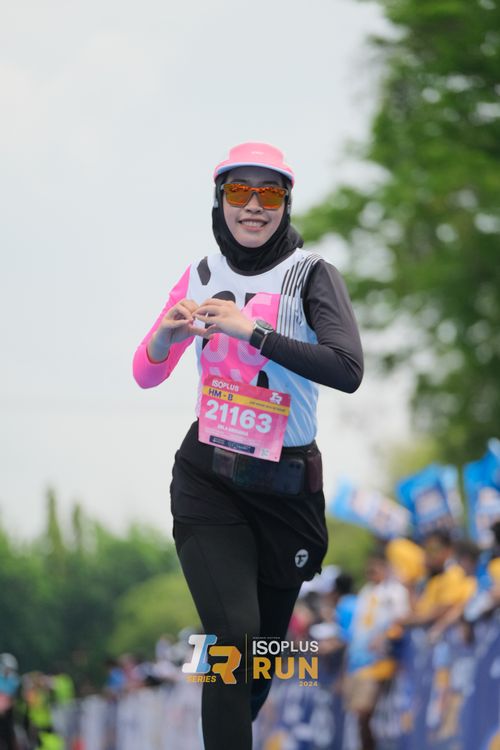 Race photo from Isoplus Run 2024 Surabaya