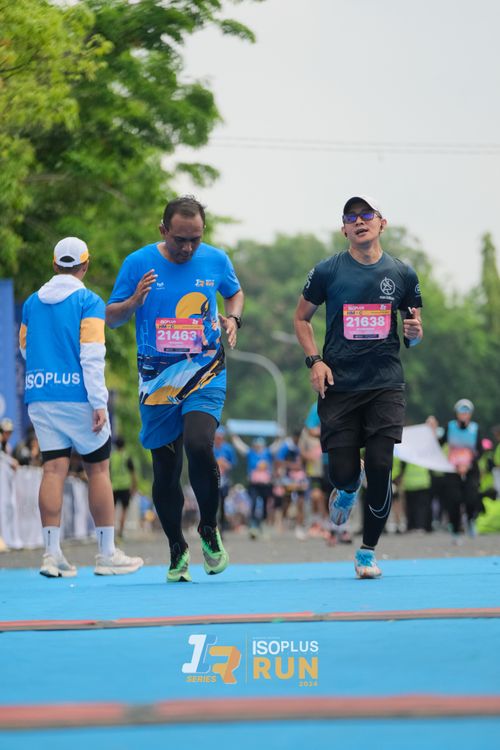 Race photo from Isoplus Run 2024 Surabaya