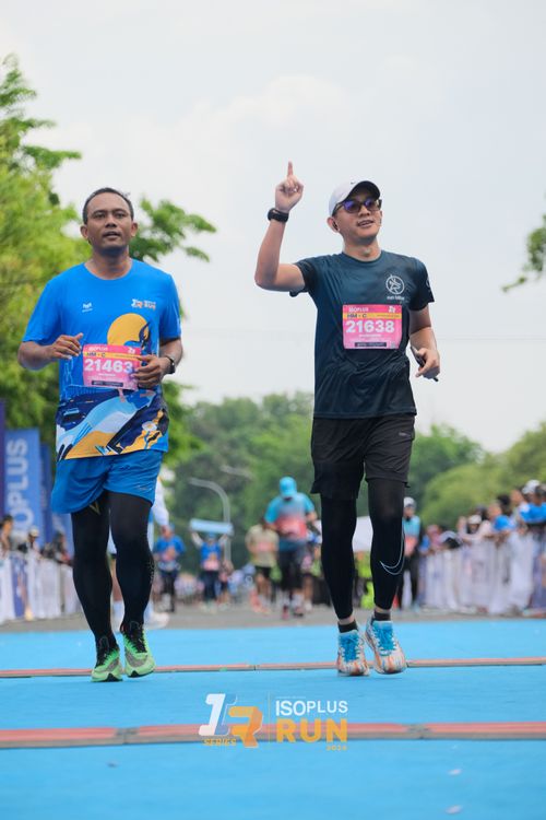 Race photo from Isoplus Run 2024 Surabaya