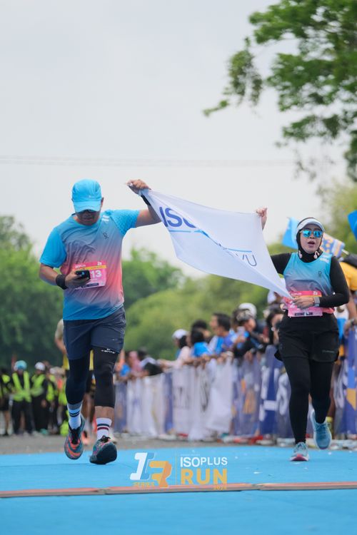Race photo from Isoplus Run 2024 Surabaya