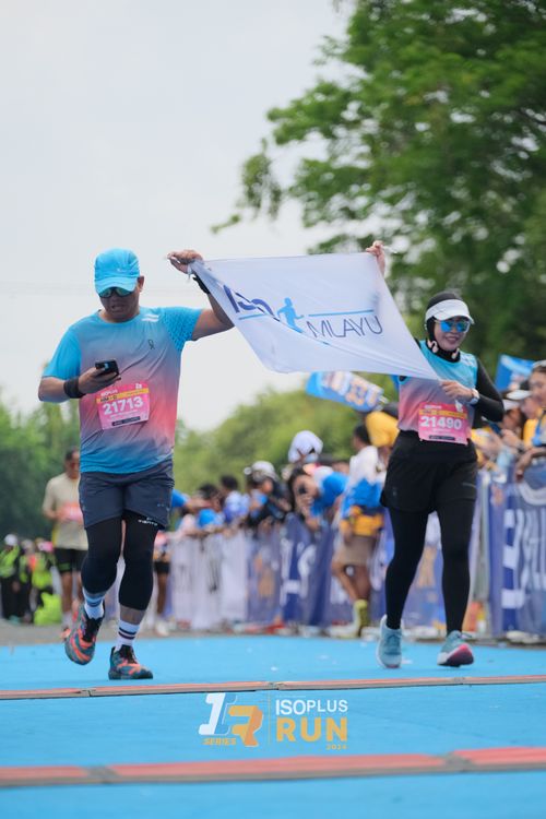 Race photo from Isoplus Run 2024 Surabaya