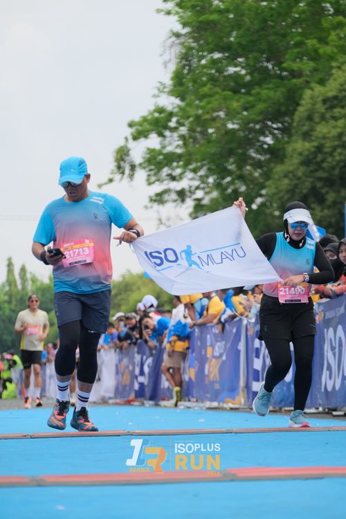 Race photo from Isoplus Run 2024 Surabaya