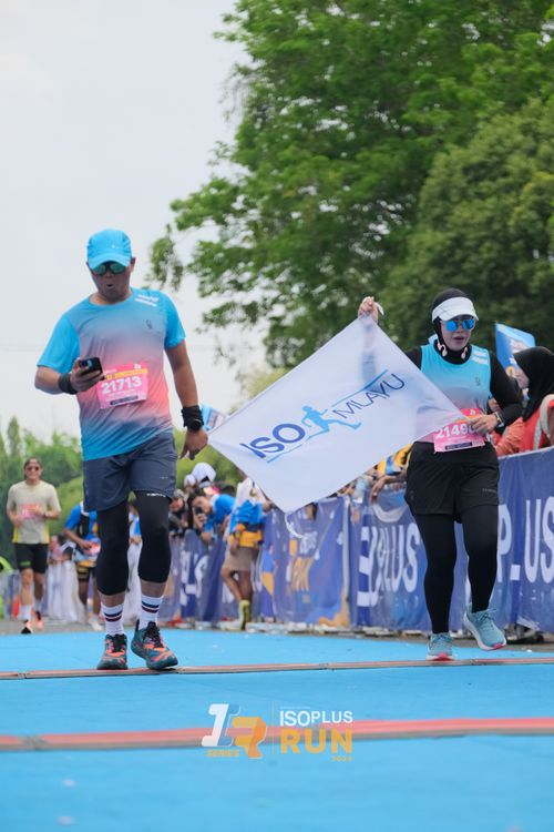 Race photo from Isoplus Run 2024 Surabaya
