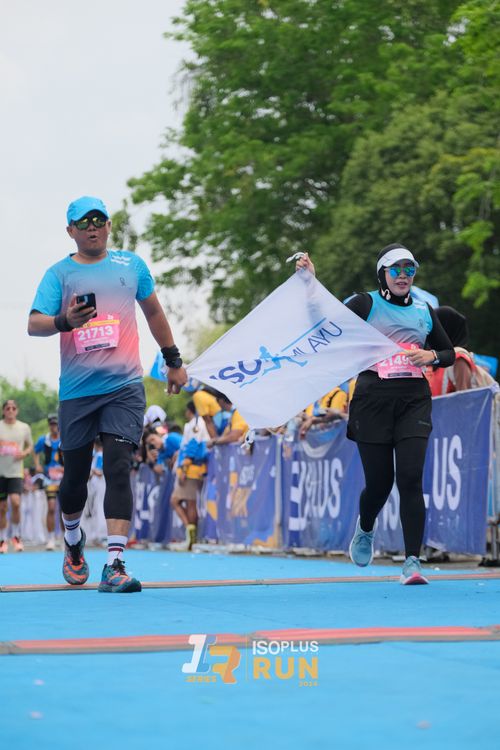 Race photo from Isoplus Run 2024 Surabaya