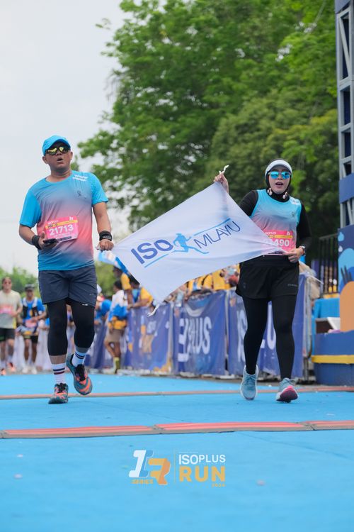 Race photo from Isoplus Run 2024 Surabaya
