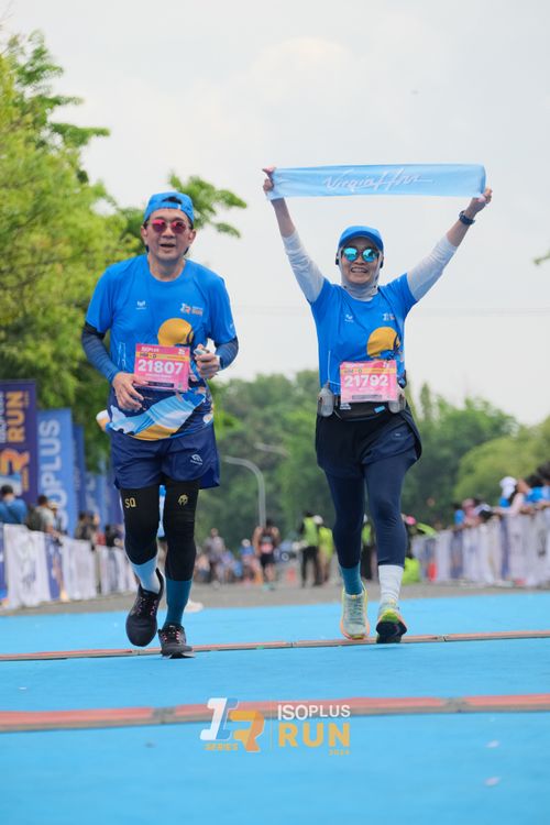 Race photo from Isoplus Run 2024 Surabaya