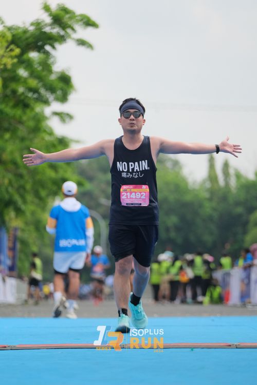 Race photo from Isoplus Run 2024 Surabaya
