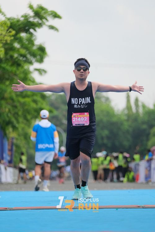 Race photo from Isoplus Run 2024 Surabaya