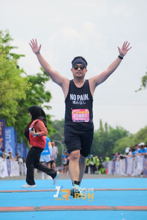 Race photo from Isoplus Run 2024 Surabaya
