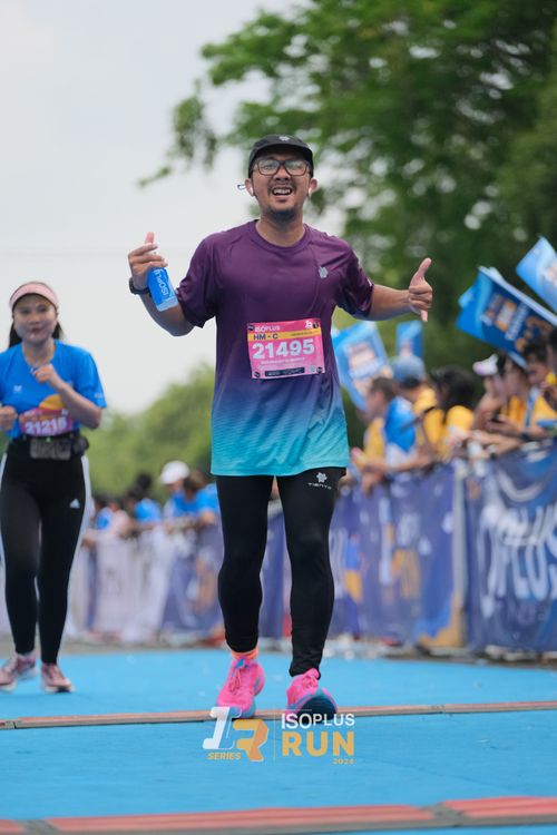 Race photo from Isoplus Run 2024 Surabaya