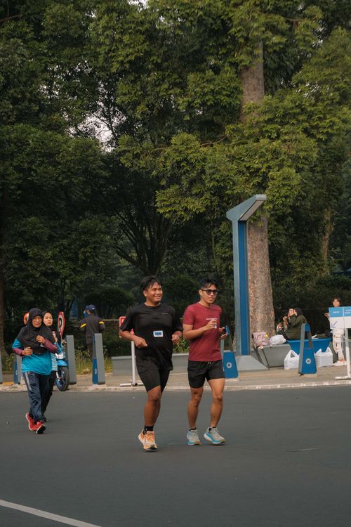 Race photo from Running 5 K