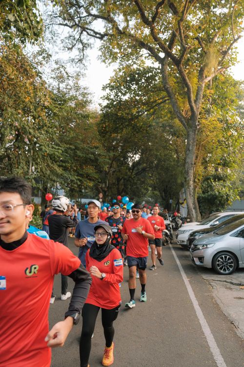 Race photo from Happy One Decade Unpad Runner