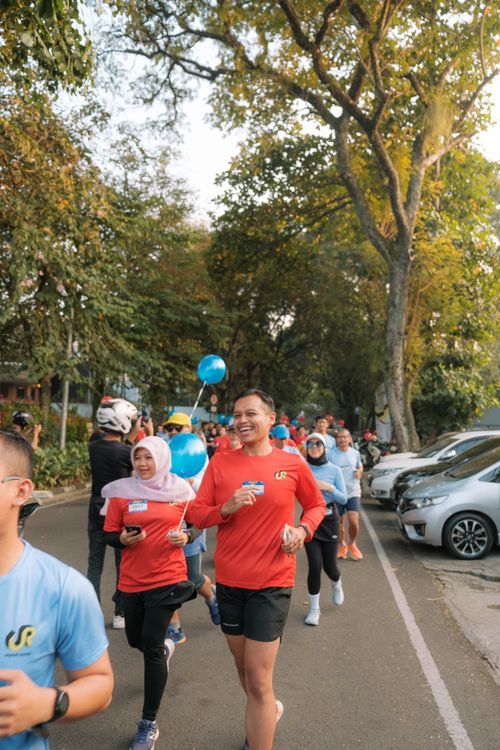 Race photo from Happy One Decade Unpad Runner