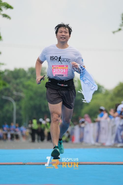 Race photo from Isoplus Run 2024 Surabaya