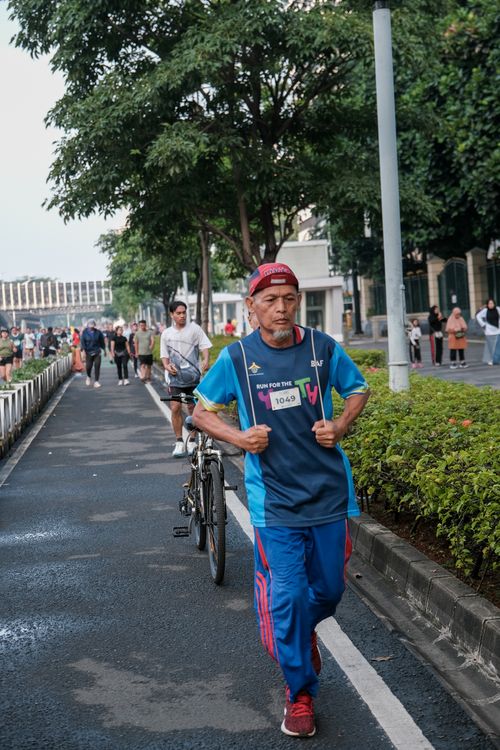 Race photo from NU SKIN RUNNING CLUB