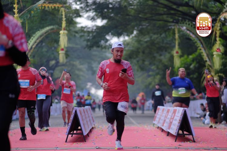 Race photo from Kediri Half Marathon 2025