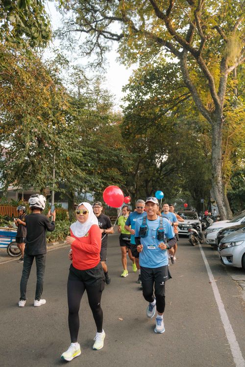 Race photo from Happy One Decade Unpad Runner