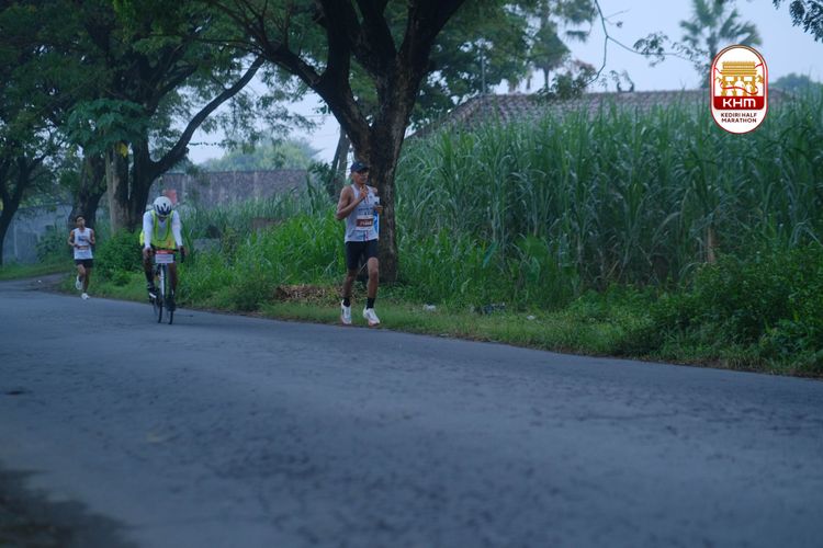 Race photo from Kediri Half Marathon 2025