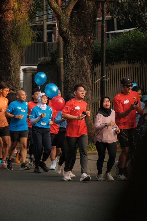 Race photo from Happy One Decade Unpad Runner