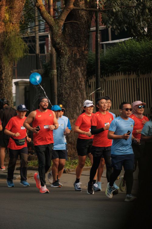 Race photo from Happy One Decade Unpad Runner