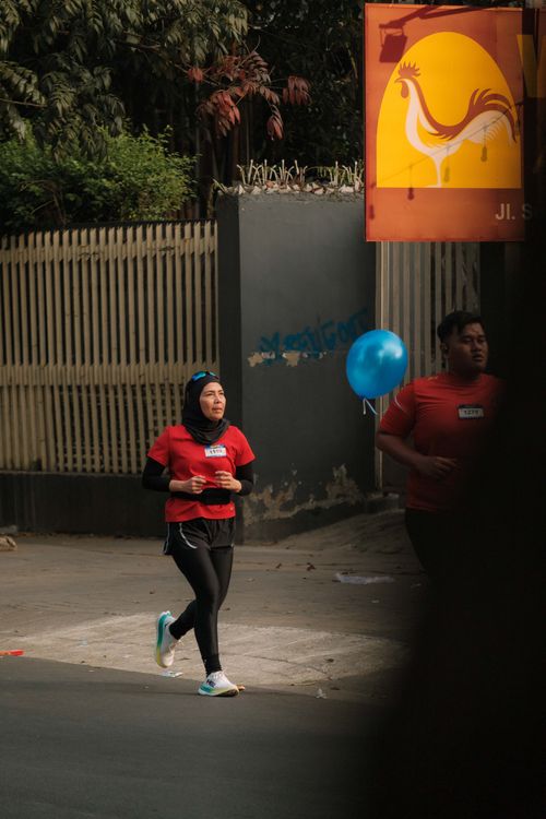 Race photo from Happy One Decade Unpad Runner