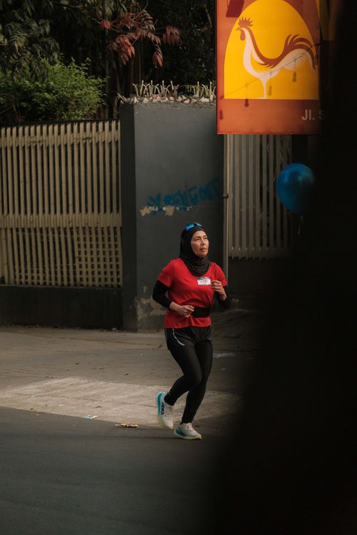 Race photo from Happy One Decade Unpad Runner