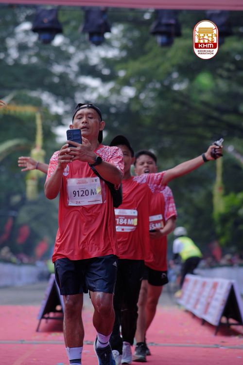 Race photo from Kediri Half Marathon 2025