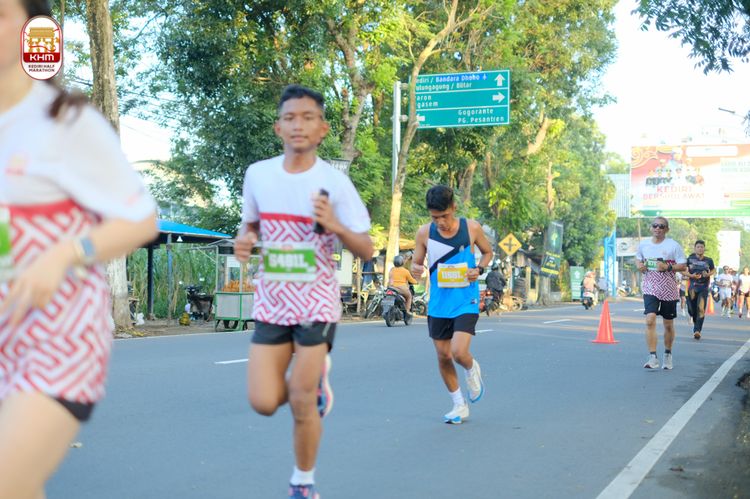 Race photo from Kediri Half Marathon 2024