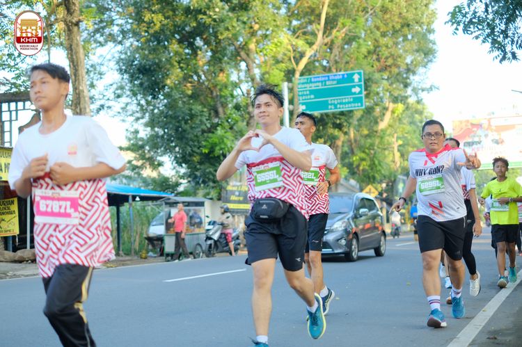 Race photo from Kediri Half Marathon 2024