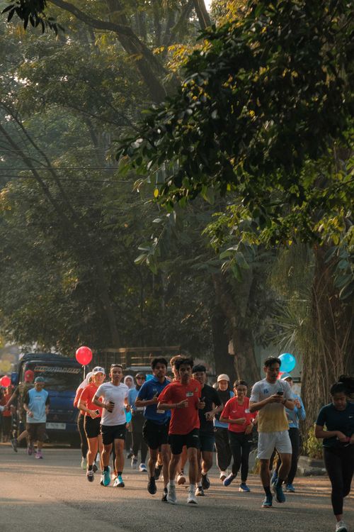 Race photo from Happy One Decade Unpad Runner