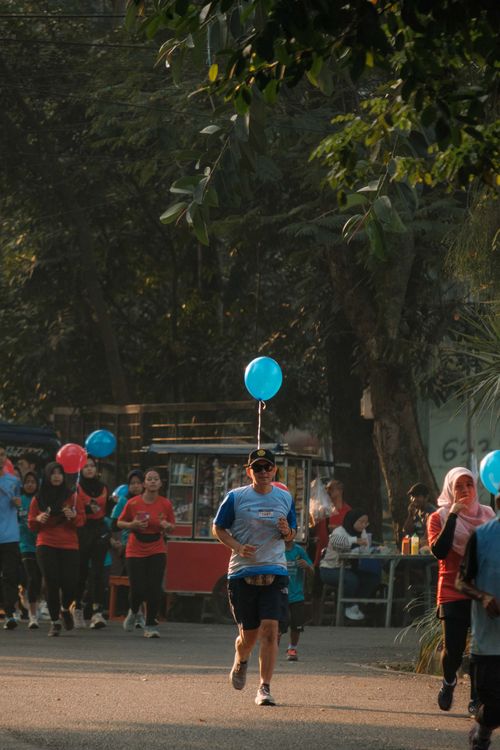 Race photo from Happy One Decade Unpad Runner