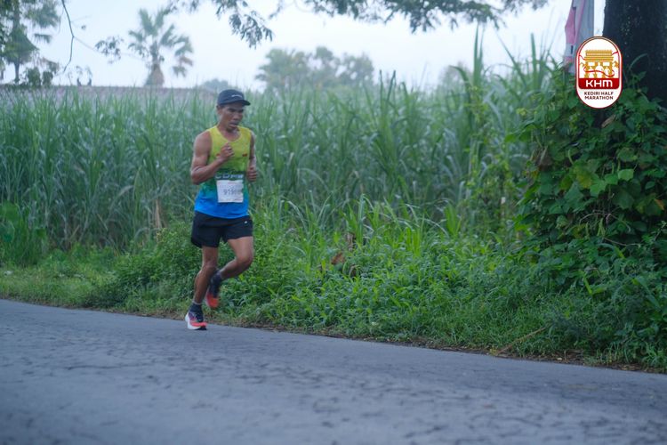 Race photo from Kediri Half Marathon 2025
