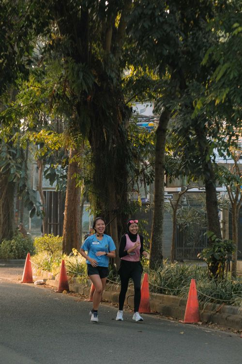 Race photo from Happy One Decade Unpad Runner
