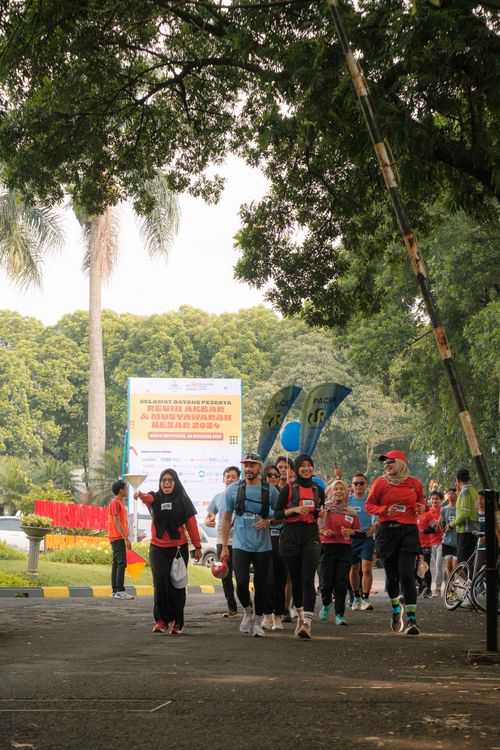 Race photo from Running 5 K