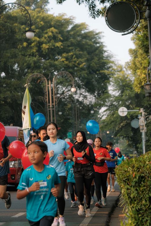 Race photo from Happy One Decade Unpad Runner