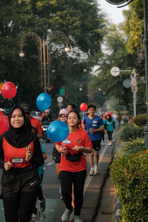 Race photo from Happy One Decade Unpad Runner