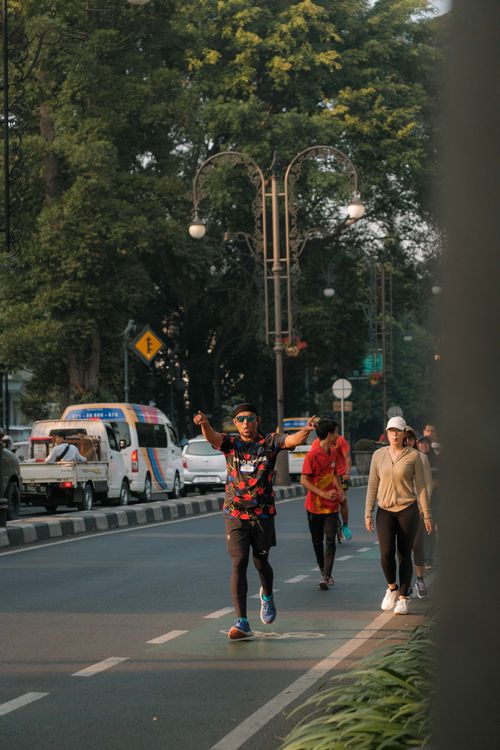 Race photo from Happy One Decade Unpad Runner