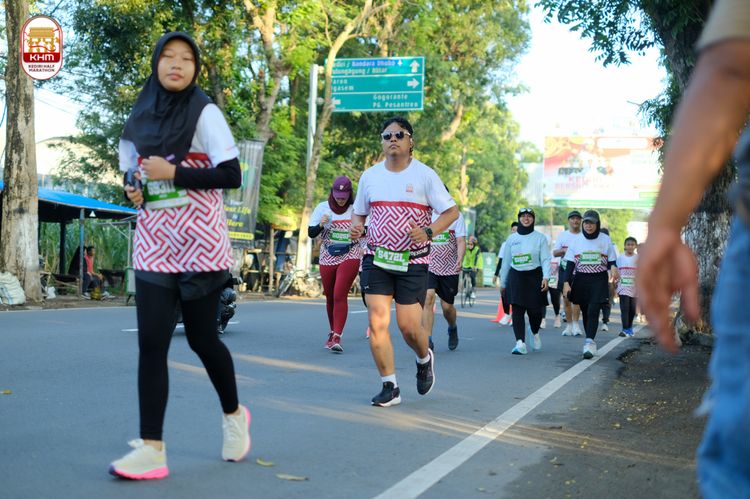Race photo from Kediri Half Marathon 2024