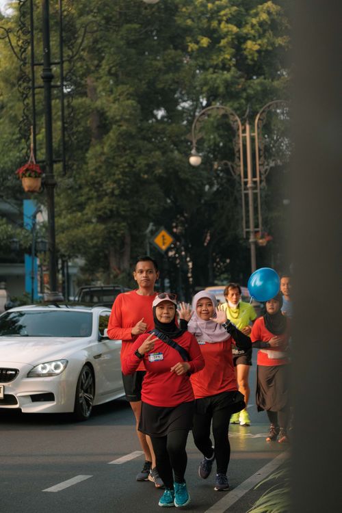 Race photo from Happy One Decade Unpad Runner