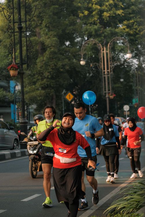 Race photo from Happy One Decade Unpad Runner