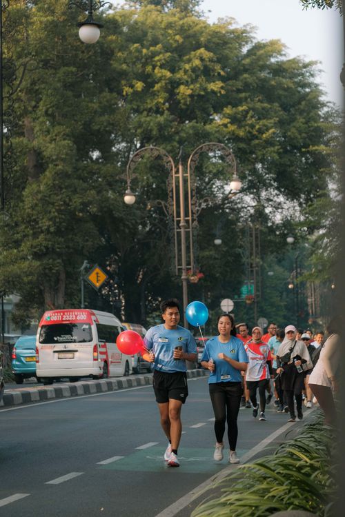 Race photo from Happy One Decade Unpad Runner