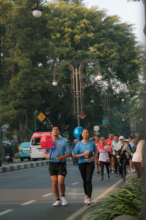 Race photo from Happy One Decade Unpad Runner