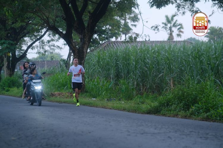 Race photo from Kediri Half Marathon 2025