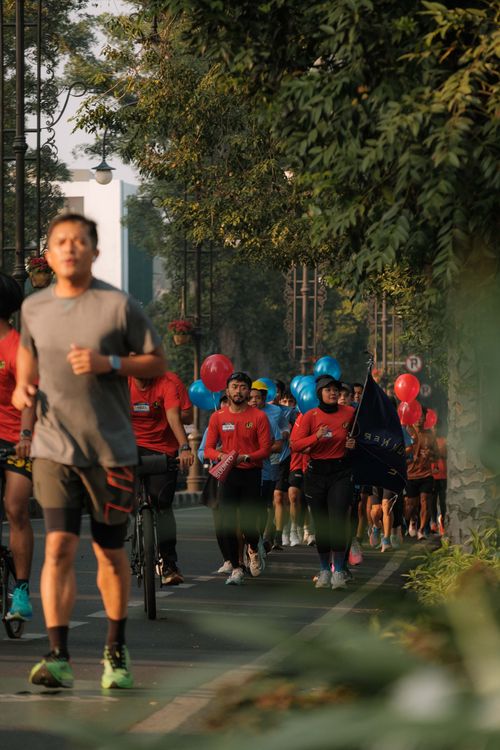 Race photo from Happy One Decade Unpad Runner
