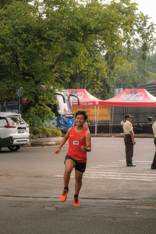 Race photo from Running 5 K