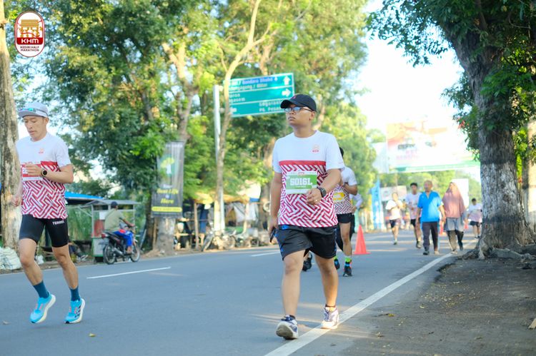 Race photo from Kediri Half Marathon 2024