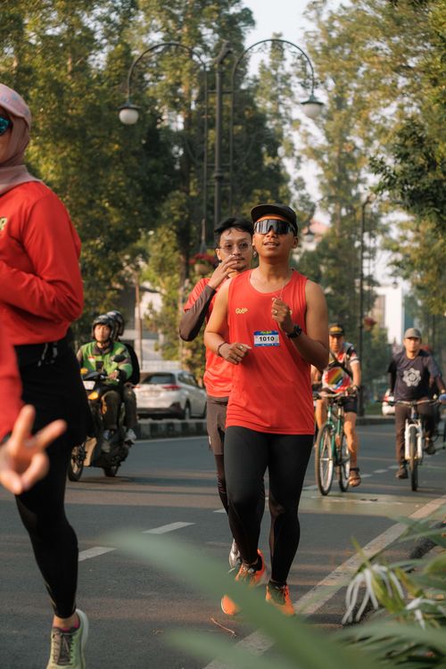 Race photo from Happy One Decade Unpad Runner