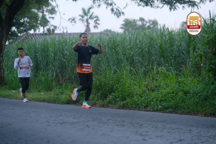 Race photo from Kediri Half Marathon 2025