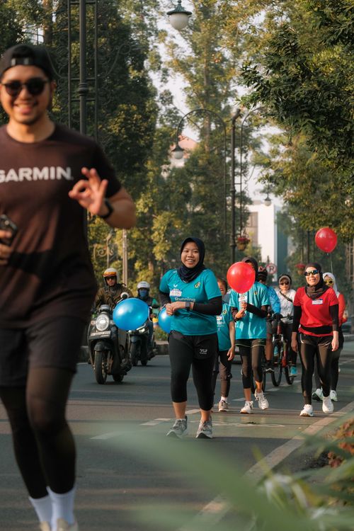 Race photo from Happy One Decade Unpad Runner